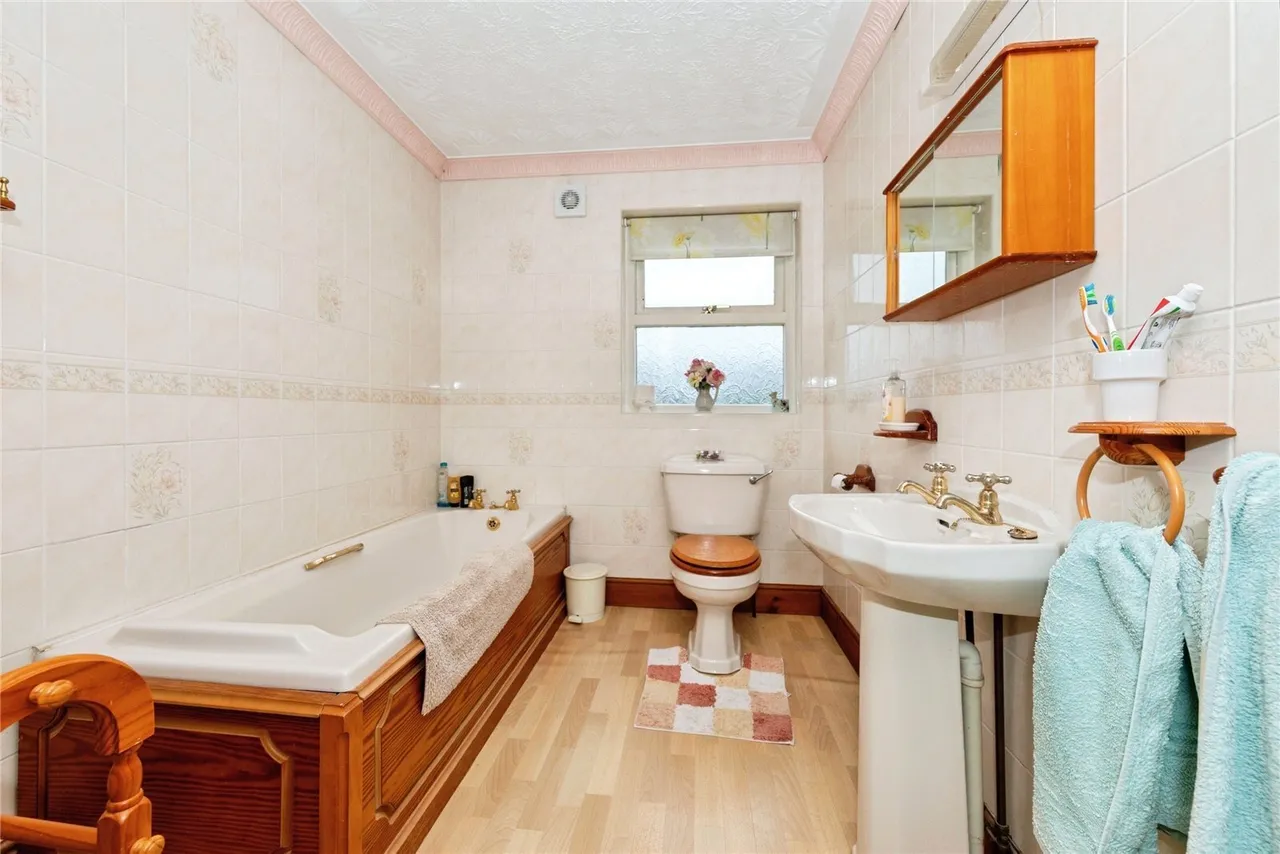 Osborne Terrace, St. Clears, SA33, photo 12