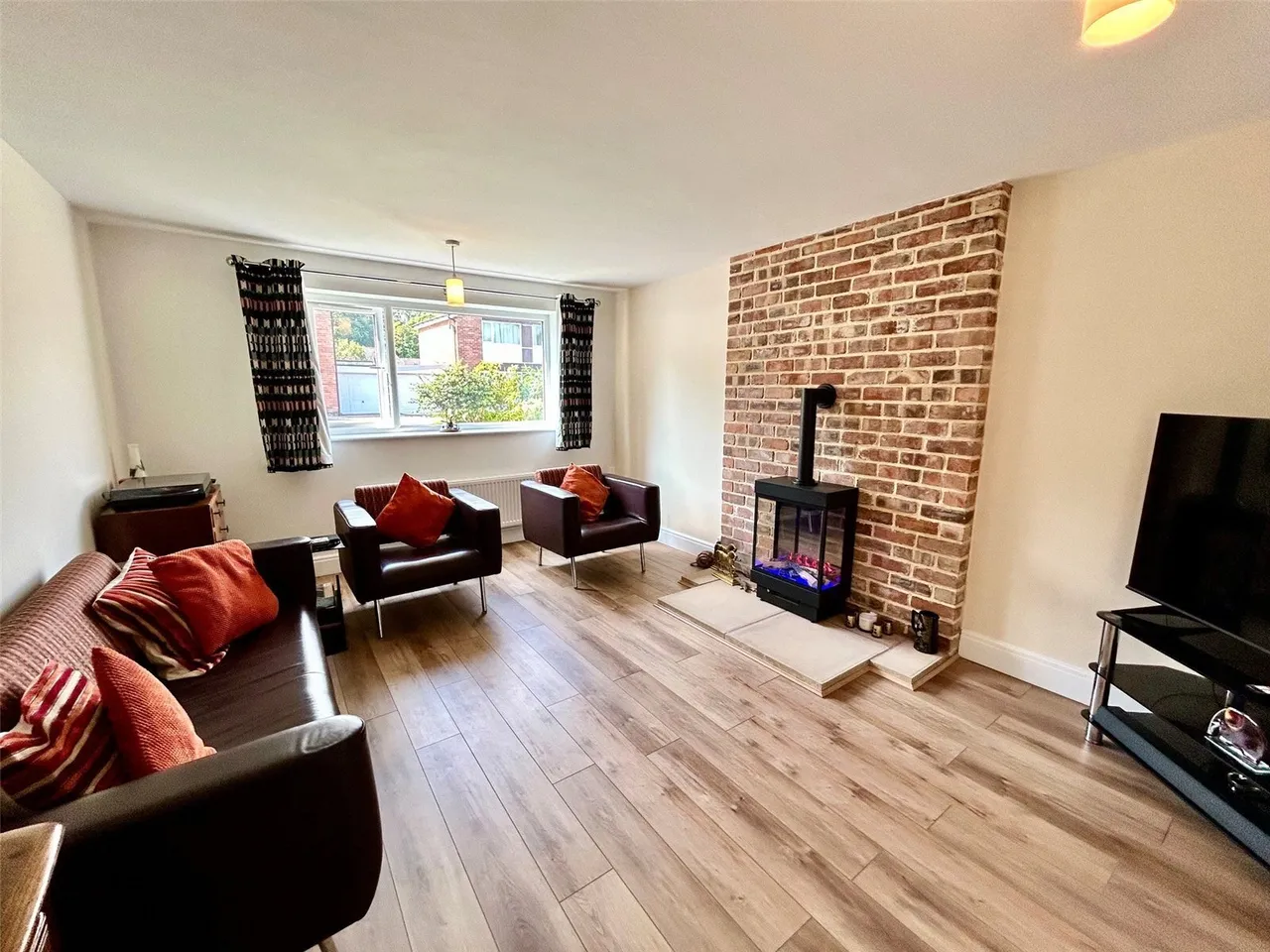 St. Saviours Close, Bamber Bridge, Preston, Lancashire, PR5, photo 2
