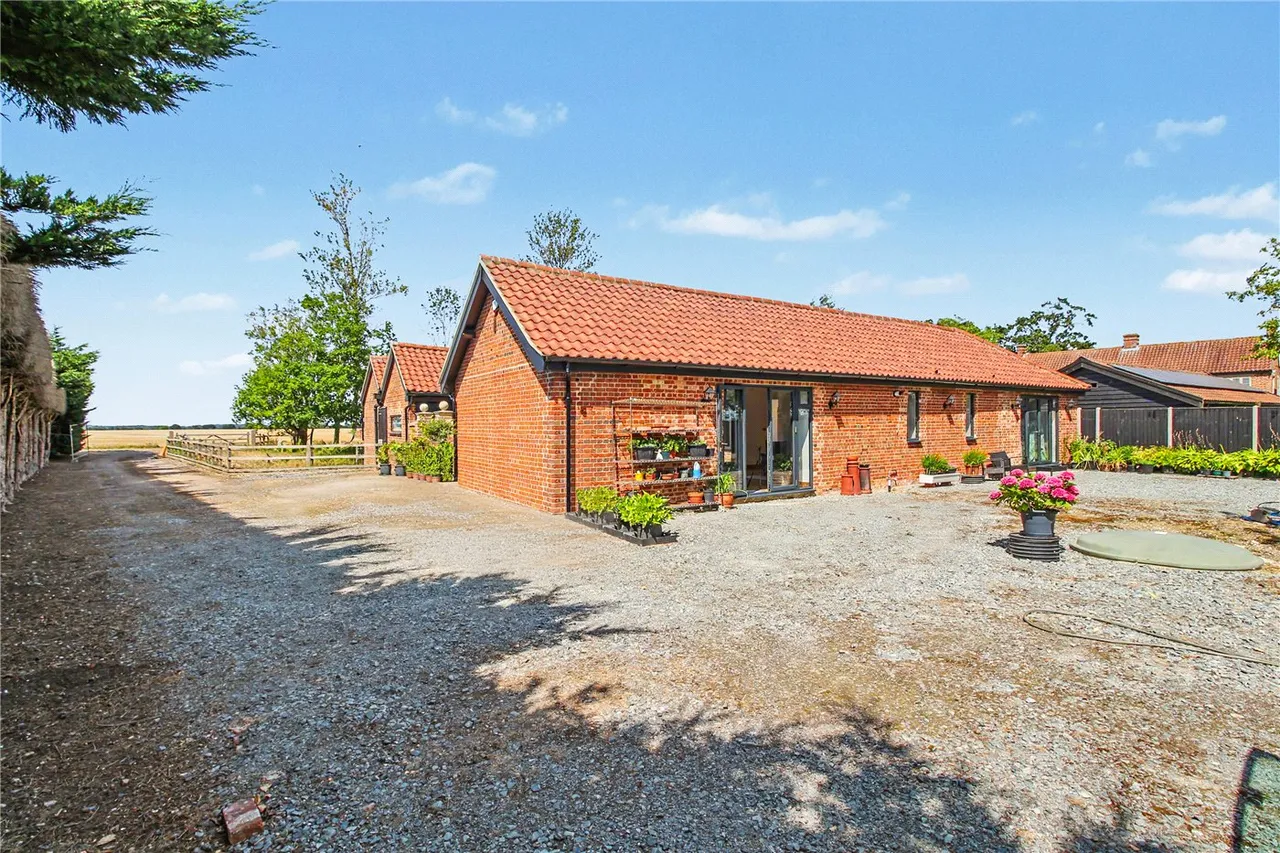 Abbey Road, Flixton, NR35, photo 4