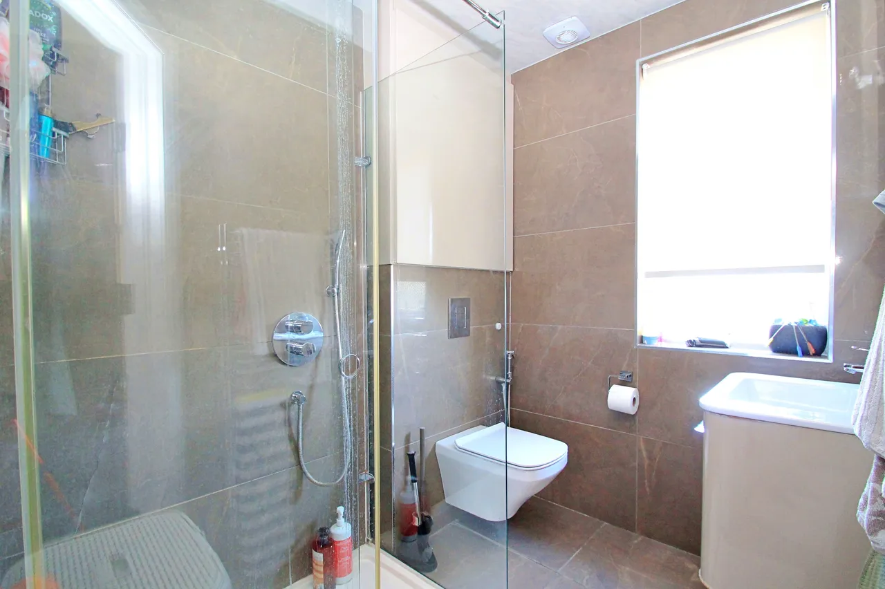Moat Drive, Harrow, HA1, photo 14