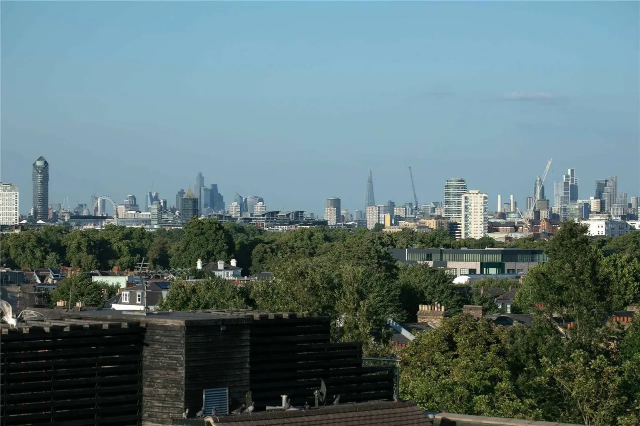 Upper Richmond Road, Putney, London, SW15 2DD, photo 4