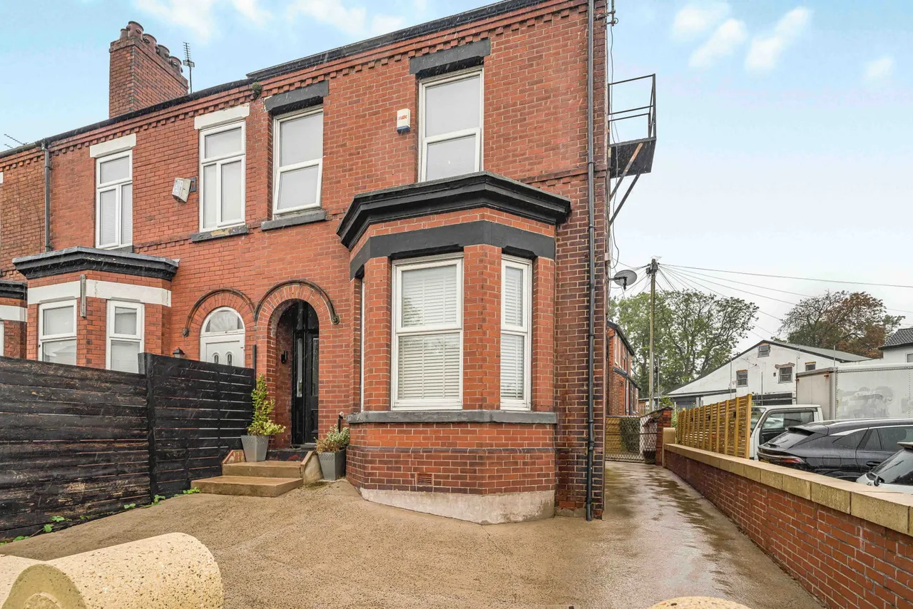 4 bed house for sale, Albert Road, Manchester, M19
