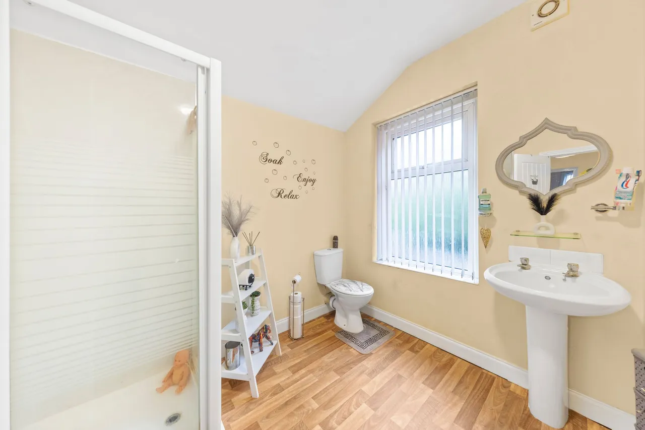 Lovely Lane, Warrington, Warrington, WA5 0AB, photo 17