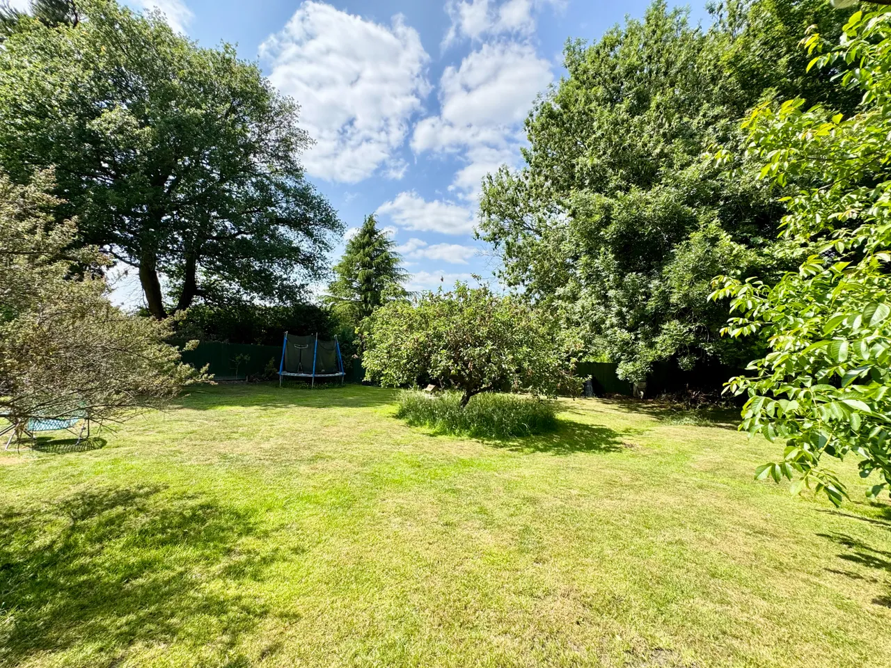 Olivers Close, Potten End, photo 20