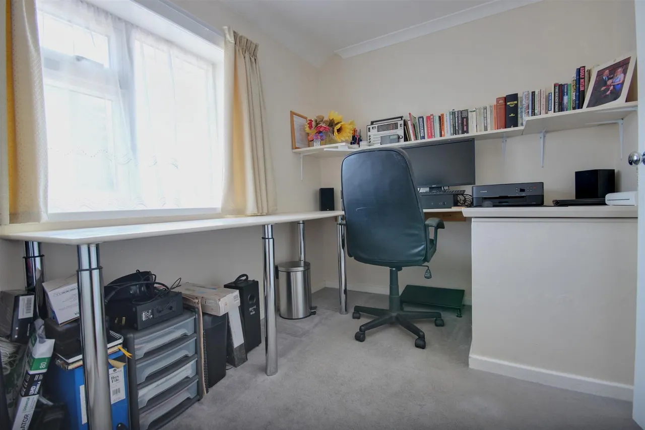 Mill Drive, Leven, Beverley, photo 14