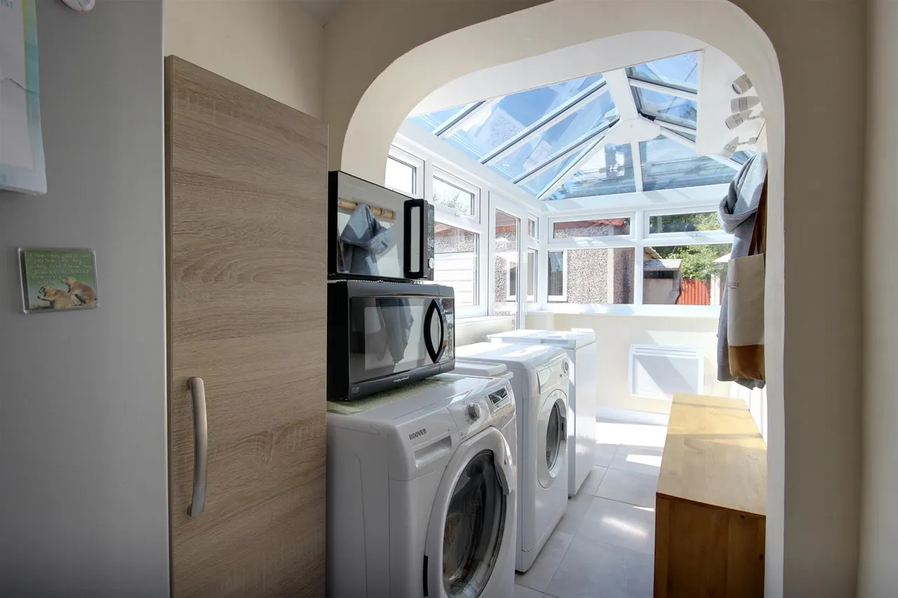 Mill Drive, Leven, Beverley, photo 7