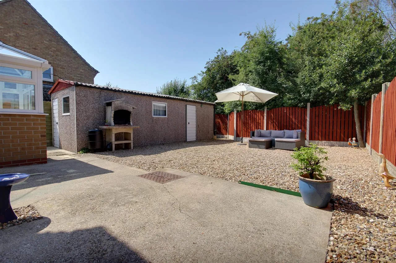Mill Drive, Leven, Beverley, photo 16
