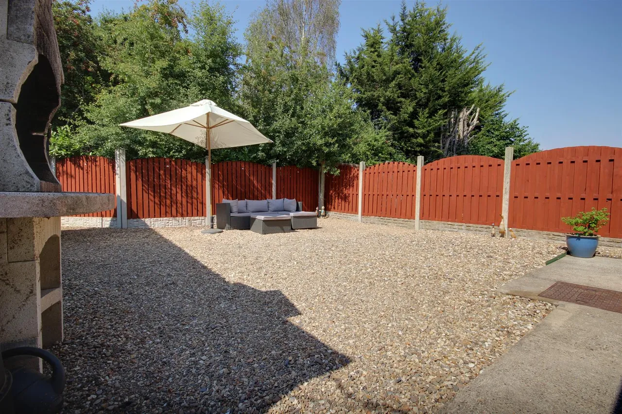 Mill Drive, Leven, Beverley, photo 15