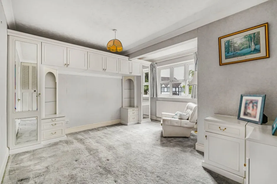 Pine Trees Drive, Ickenham, UB10, photo 21