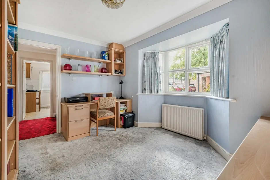 Pine Trees Drive, Ickenham, UB10, photo 6