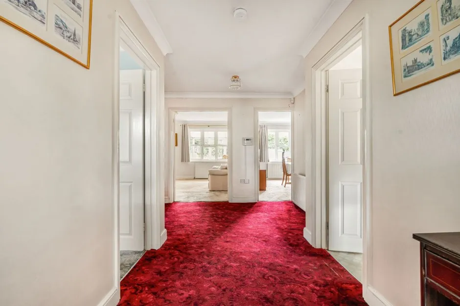 Pine Trees Drive, Ickenham, UB10, photo 16