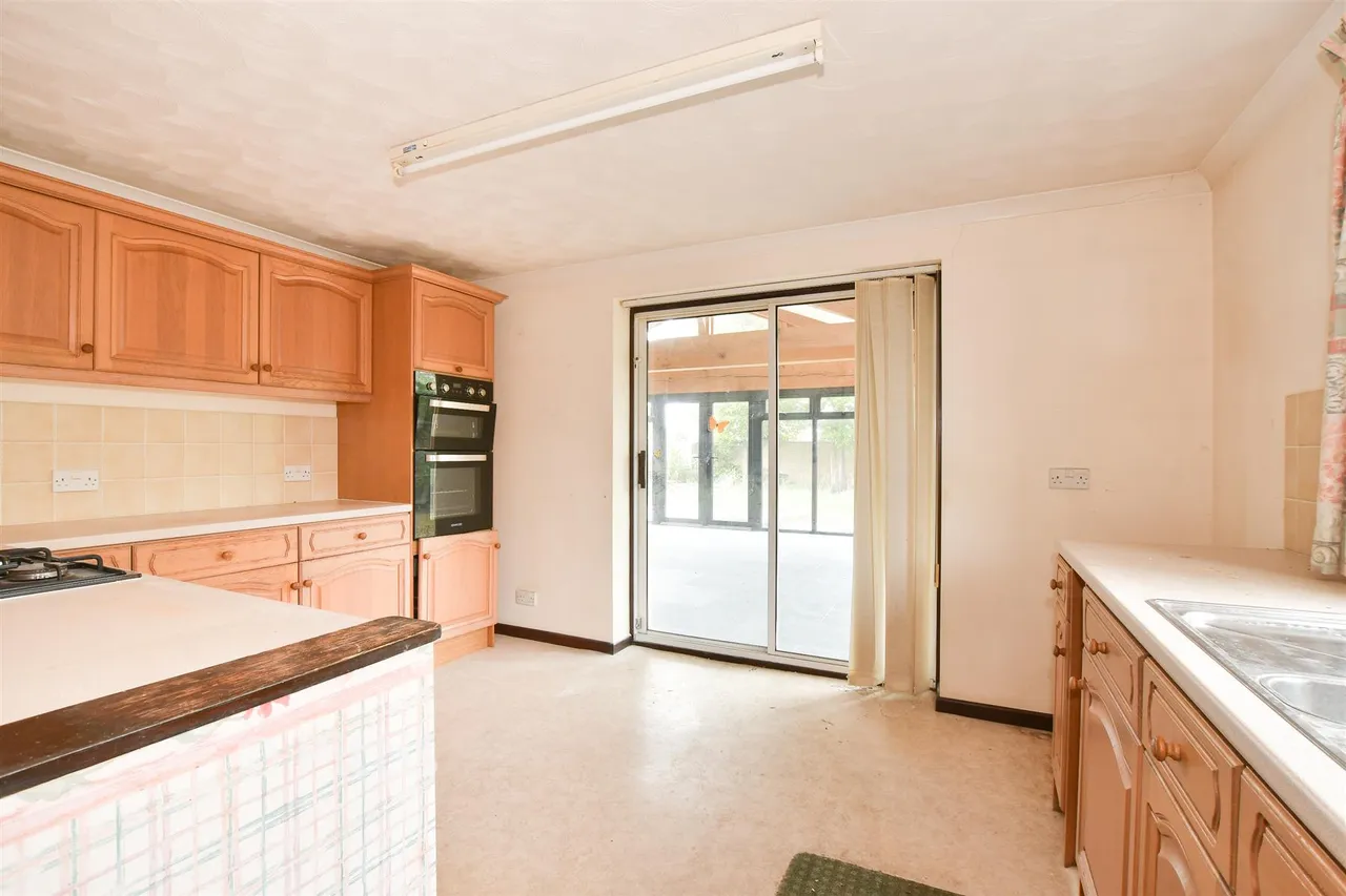 Place Road, Cowes, PO31, photo 9