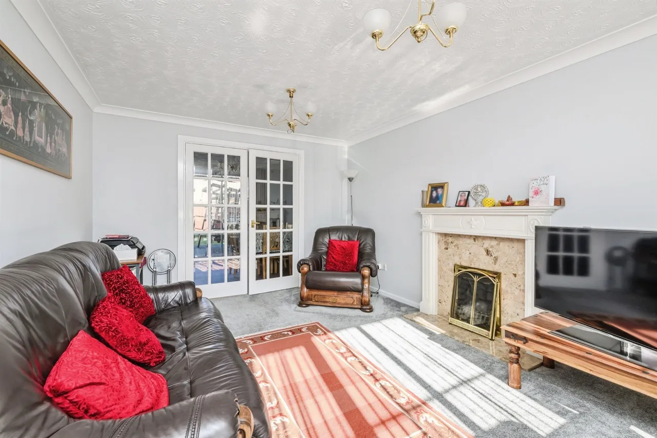 Kilverstone Peterborough, PE4, photo 2
