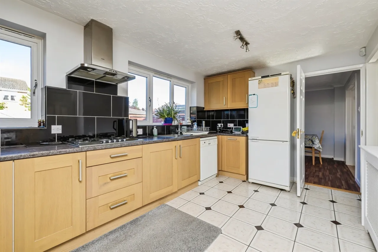 Kilverstone Peterborough, PE4, photo 3