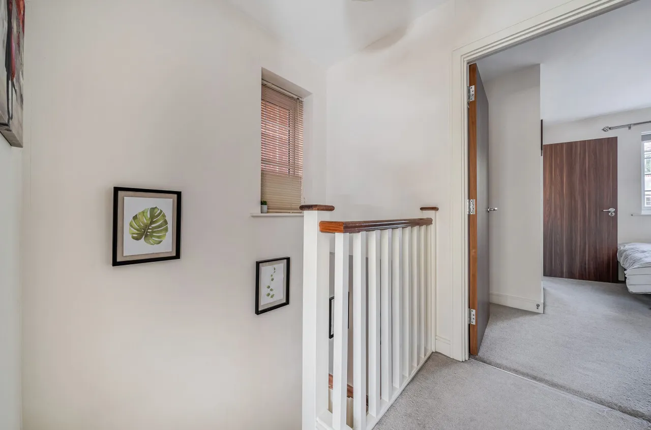 Woodland Close, Godalming, GU7, photo 8