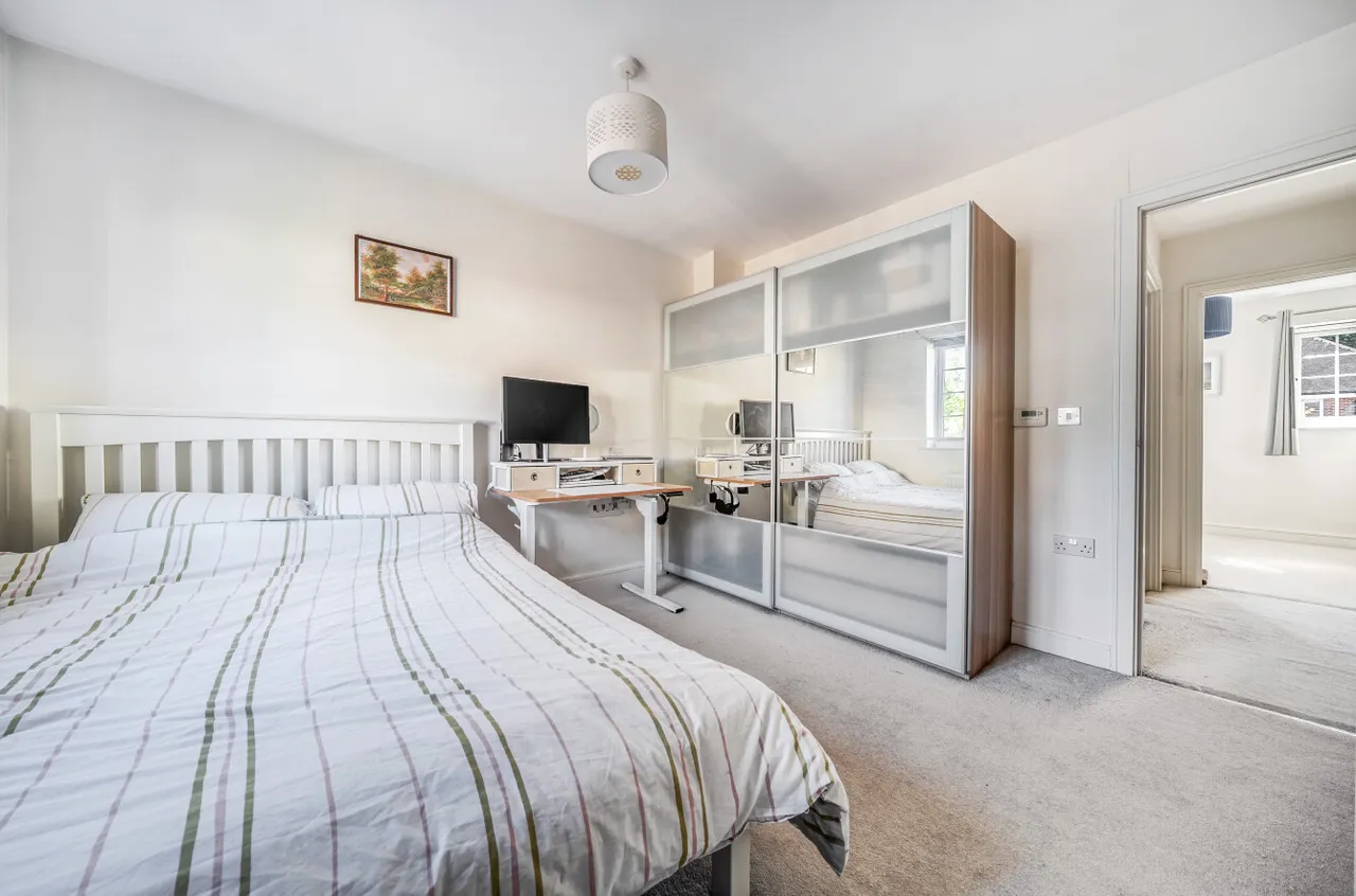 Woodland Close, Godalming, GU7, photo 9