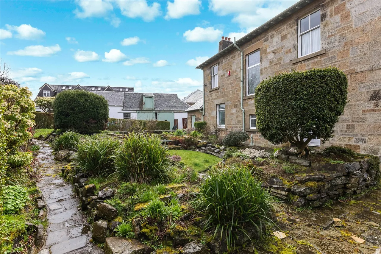 Main Street, The Village, East Kilbride, South Lanarkshire, G74, photo 20