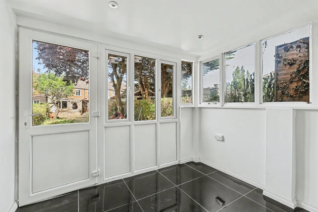 Murray Avenue, Northampton, photo 6