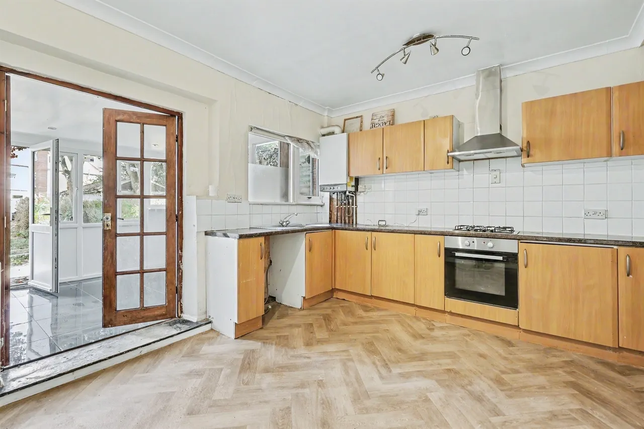 Murray Avenue, Northampton, photo 3