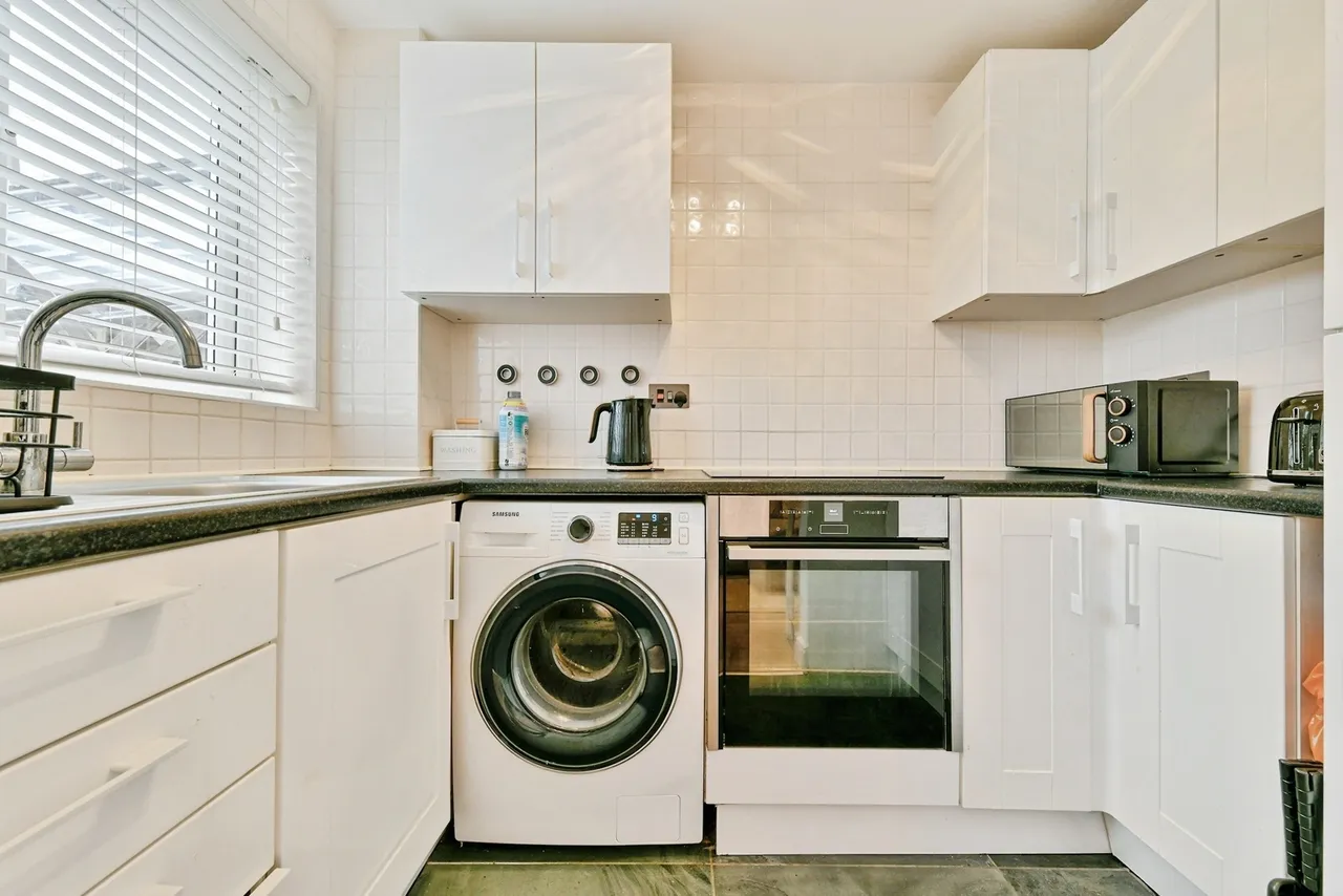 Lime Close, STEVENAGE, Hertfordshire, SG2, photo 7