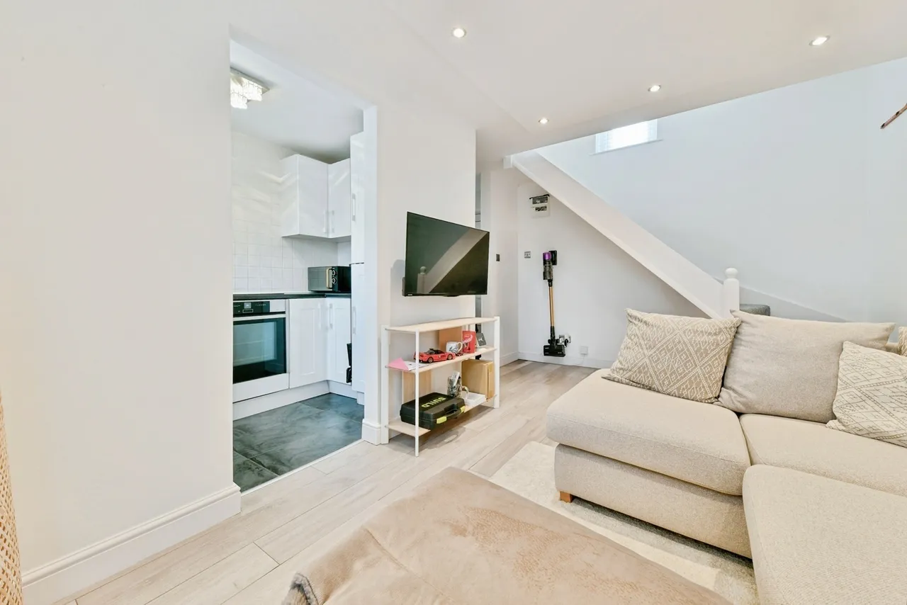 Lime Close, STEVENAGE, Hertfordshire, SG2, photo 3