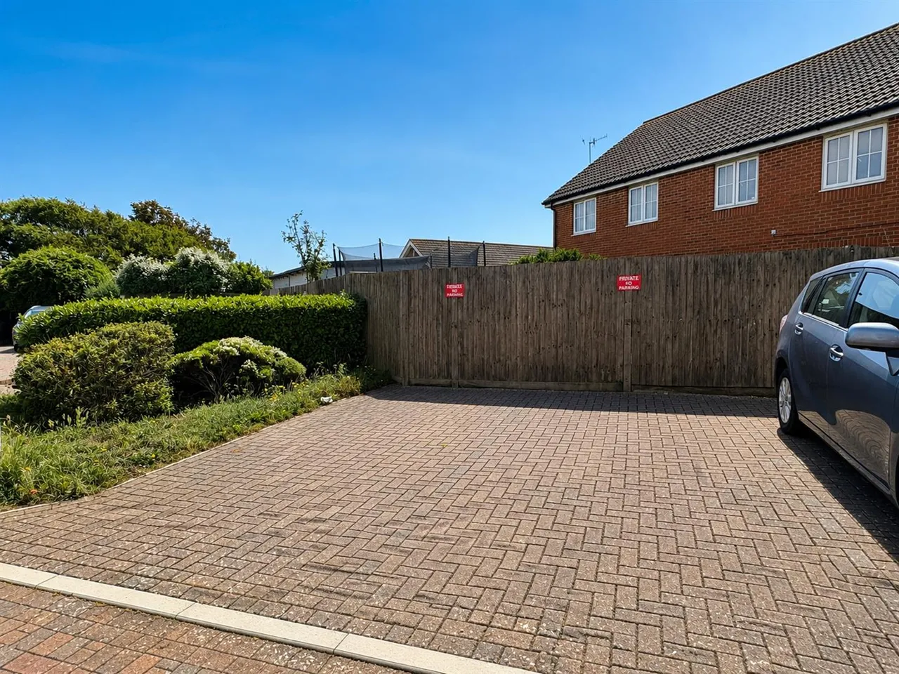 Gladys Avenue, Peacehaven, photo 10