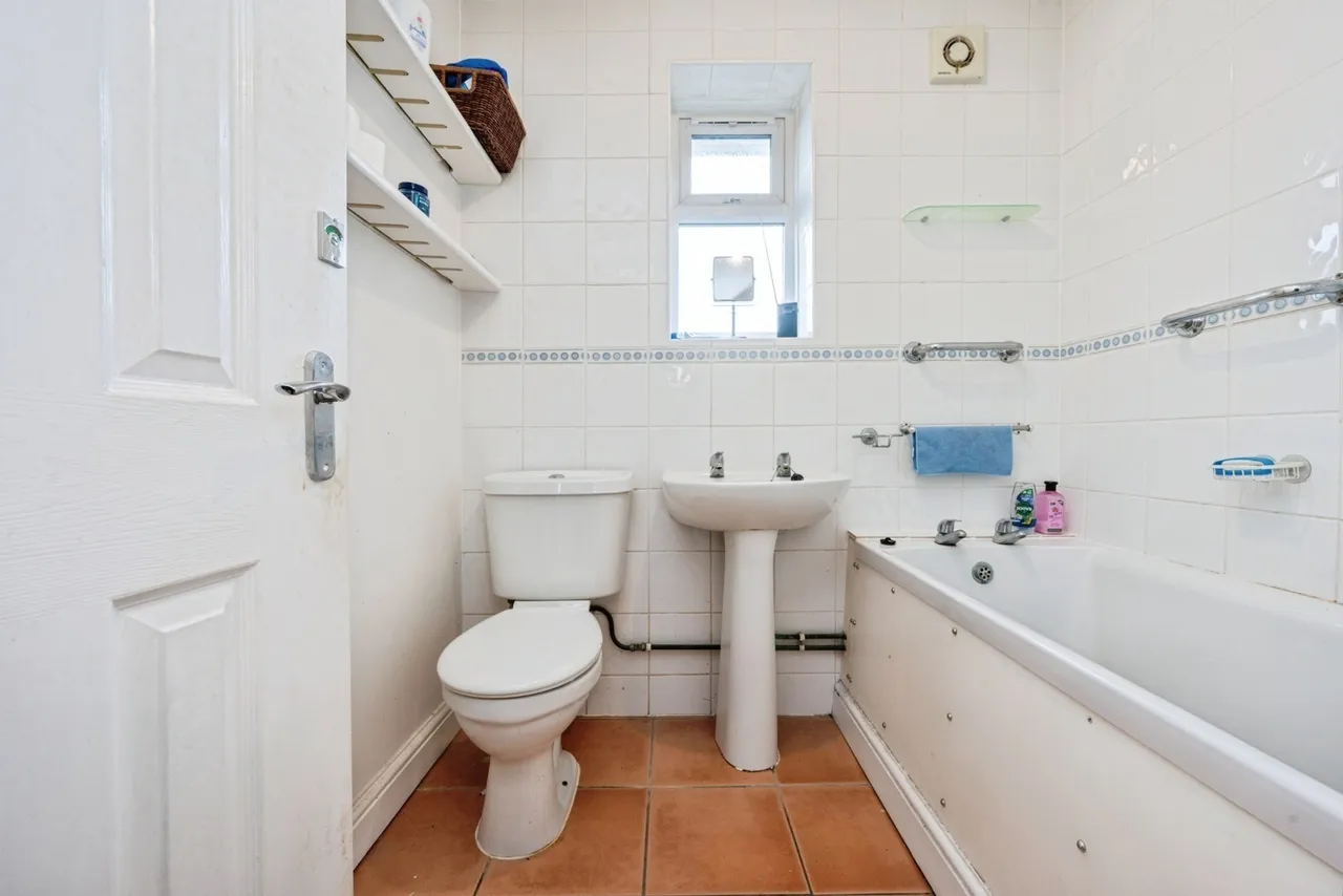 Lovell Road, BEDFORD, Bedfordshire, MK42, photo 13