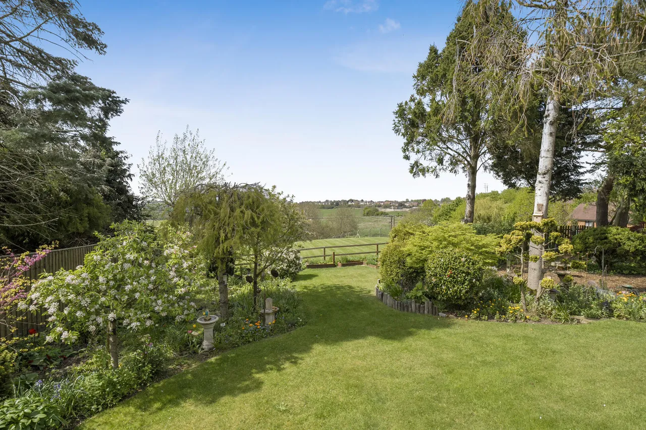 Pinetum Close, Devizes, SN10, photo 11