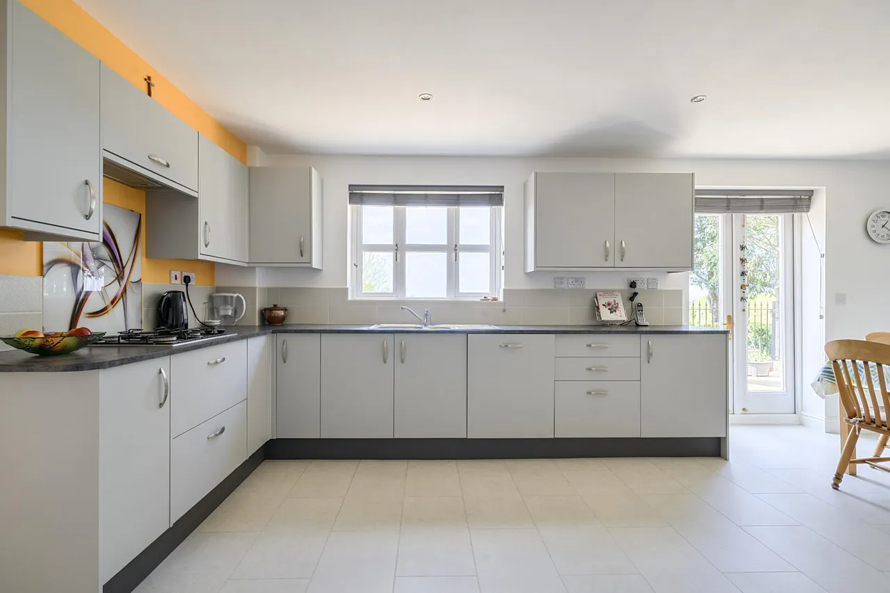 Pinetum Close, Devizes, SN10, photo 6