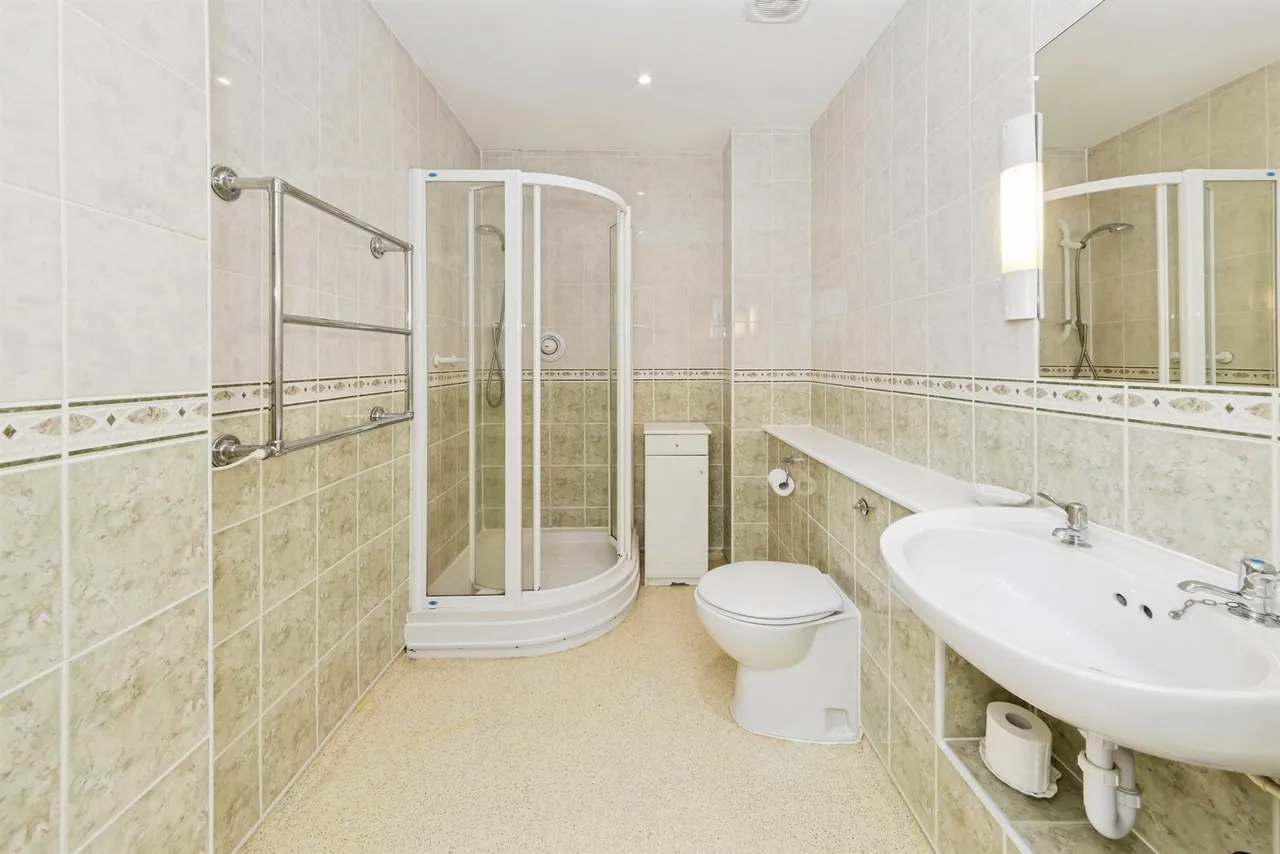 Hett Close, Ardingly, Haywards Heath, photo 10