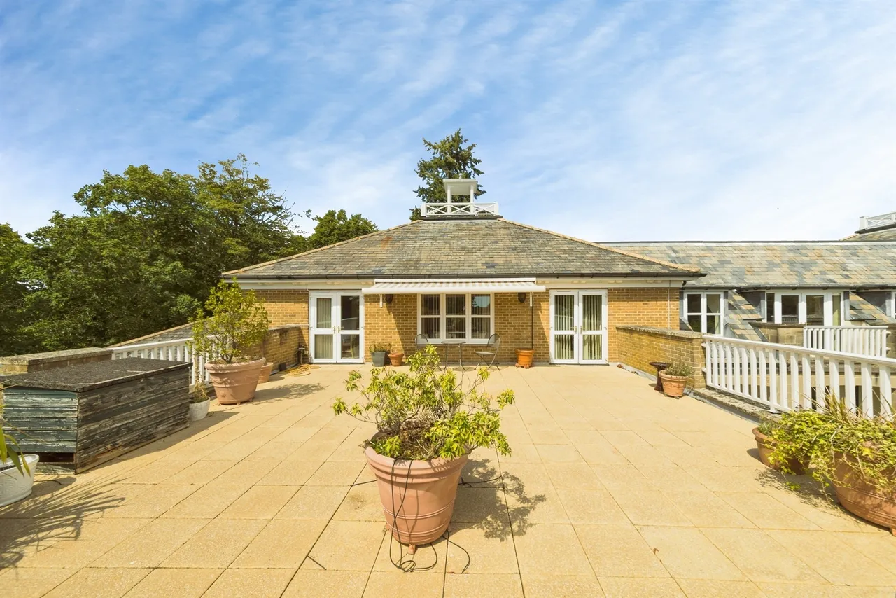Hett Close, Ardingly, Haywards Heath, photo 2