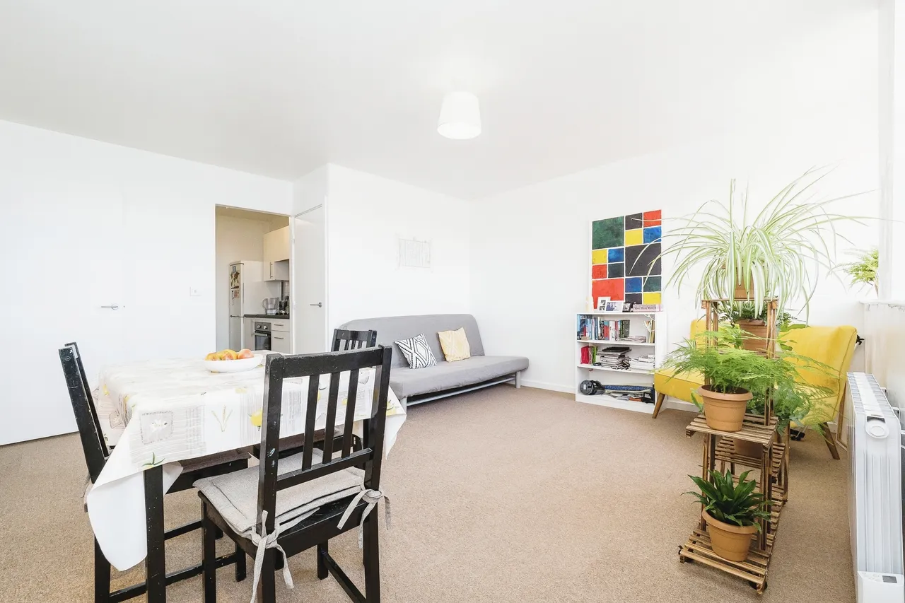 Romford Road, London, E7, photo 2