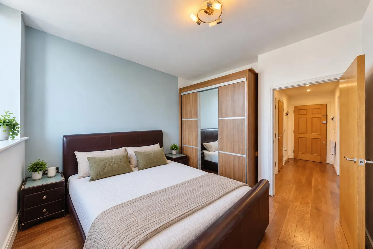 Romford Road, London, E15, photo 8