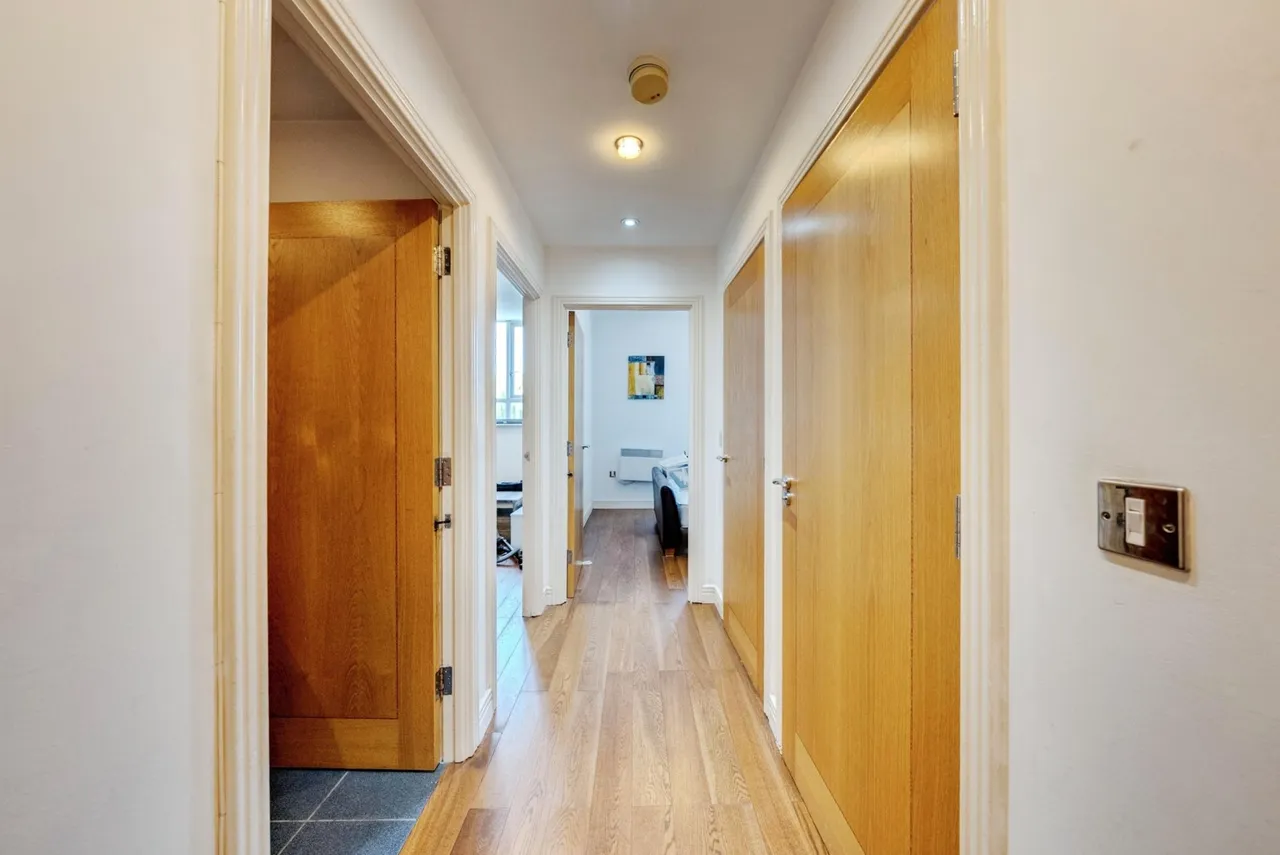 Romford Road, London, E15, photo 9
