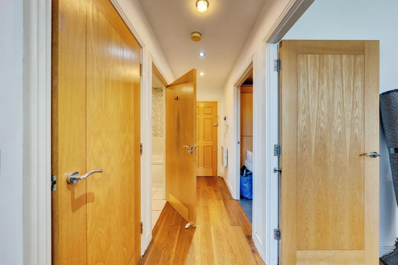 Romford Road, London, E15, photo 10