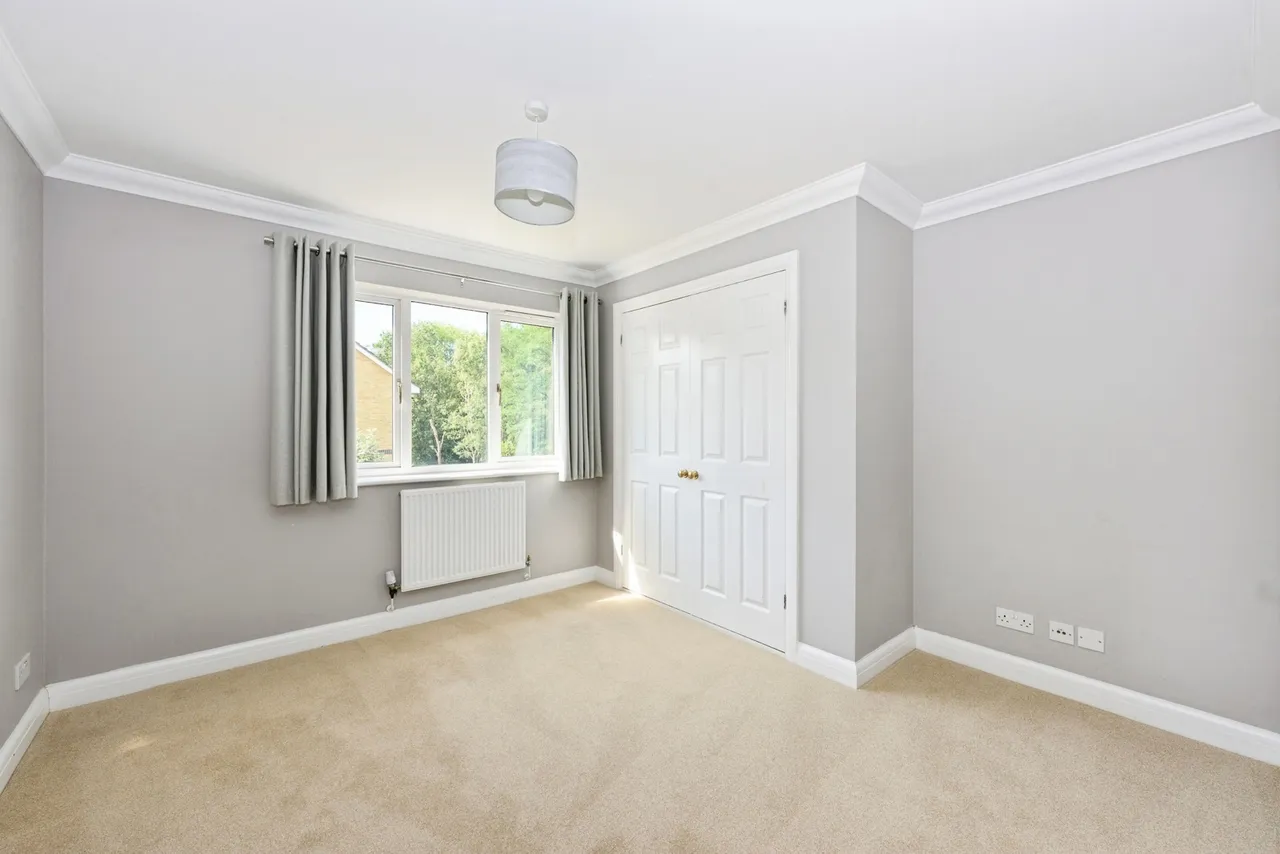 Westview Close, Redhill, RH1, photo 5