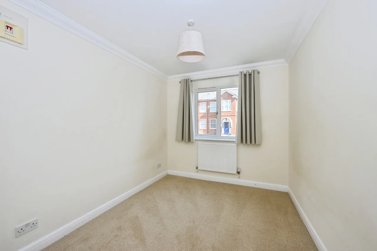 Westview Close, Redhill, RH1, photo 12