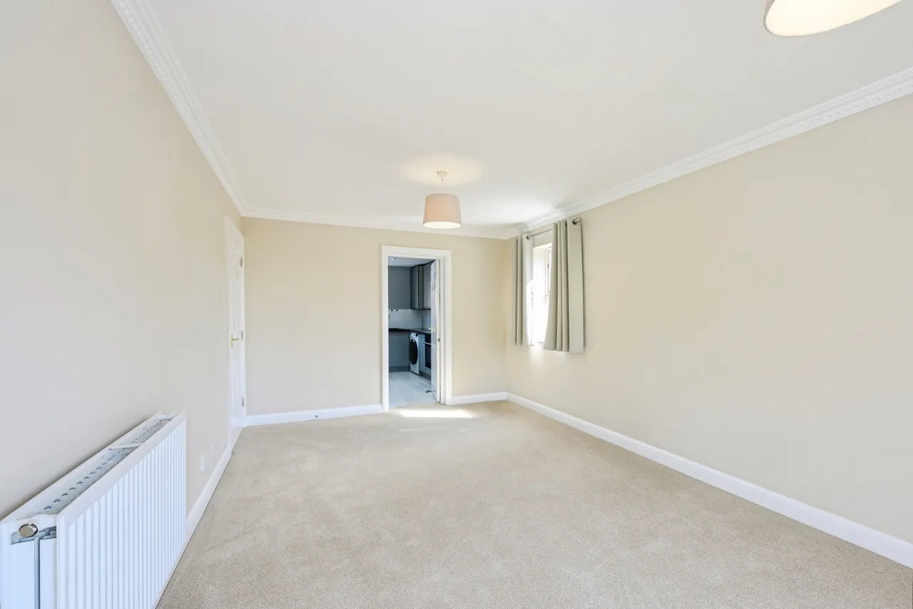 Westview Close, Redhill, RH1, photo 11