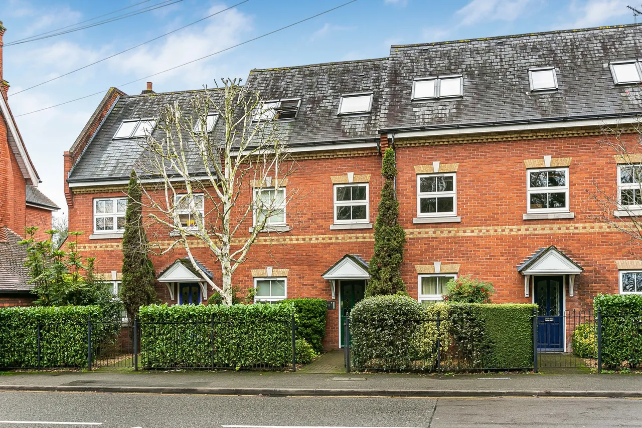 Victoria Mews, Englefield Green, TW20, photo 15