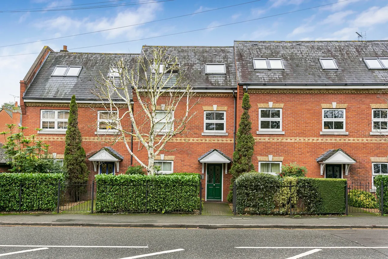 1 bed flat for sale, Victoria Mews, Englefield Green, TW20