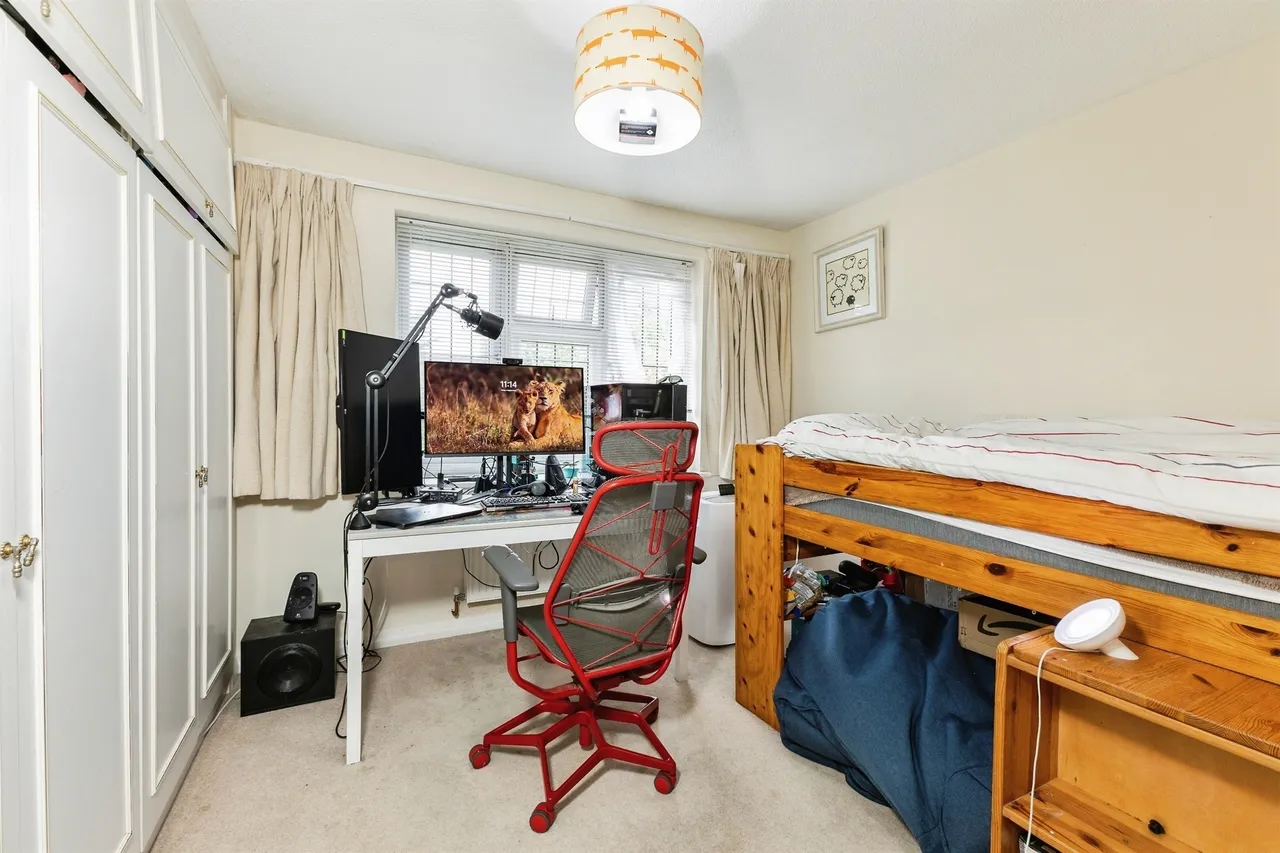 Kerris Way, Earley, RG6, photo 17