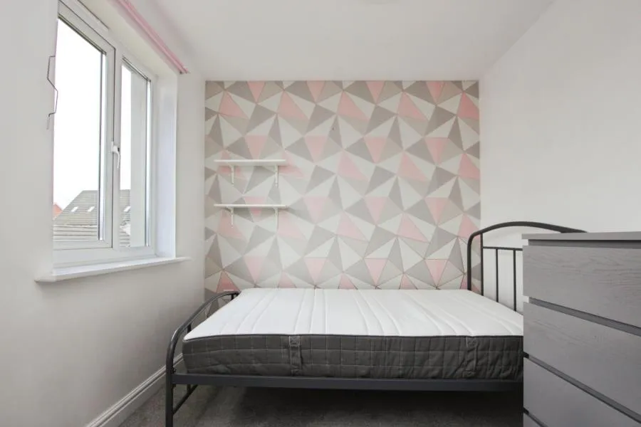 Long Down Avenue, Stoke Gifford, BS16, photo 7