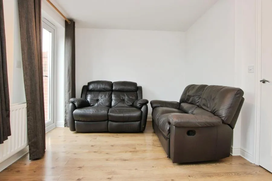 Long Down Avenue, Stoke Gifford, BS16, photo 3