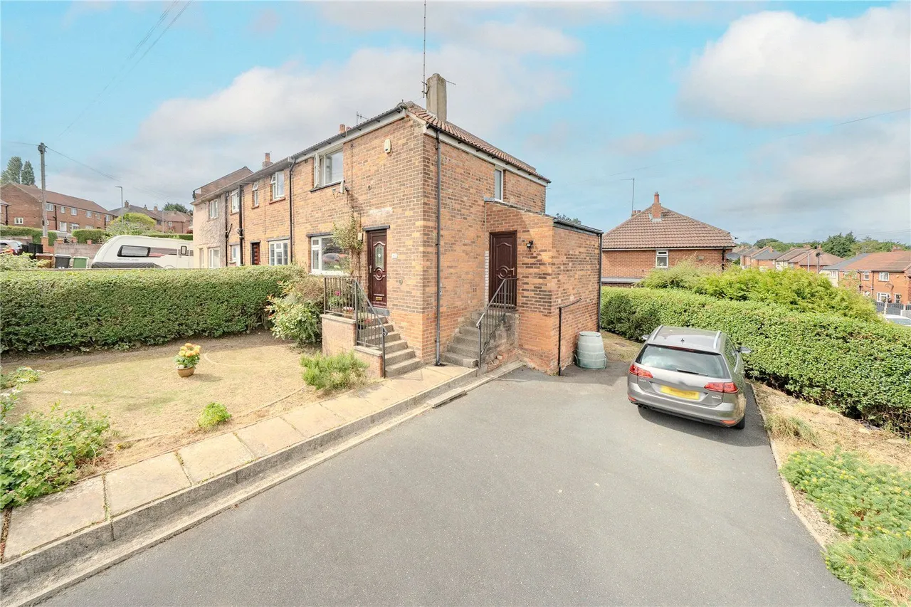 Highfield Crescent, Pudsey, LS28, photo 8