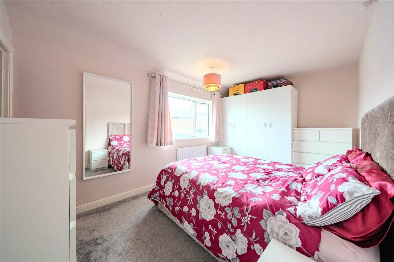 Highfield Crescent, Pudsey, LS28, photo 4