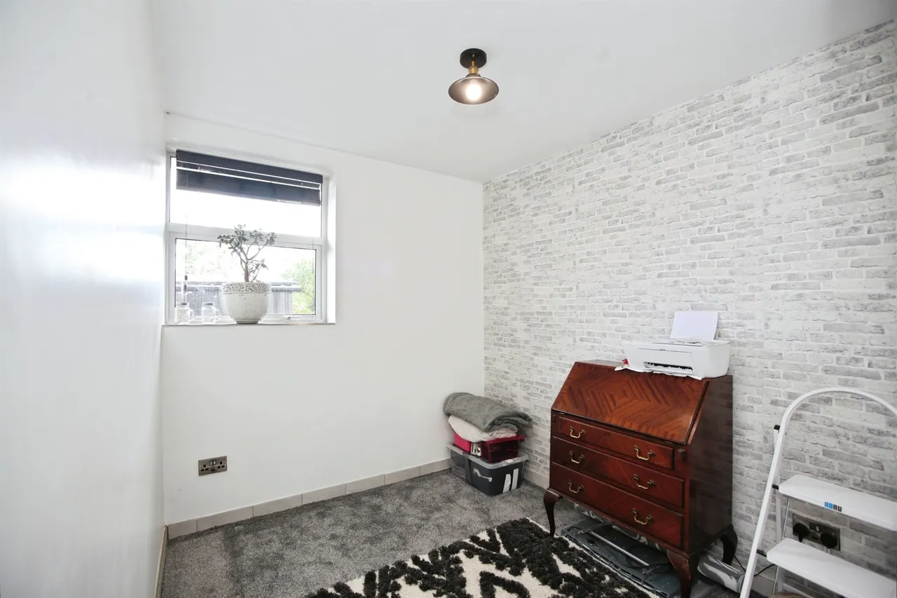 Edmund Road, Chepstow, NP16, photo 16