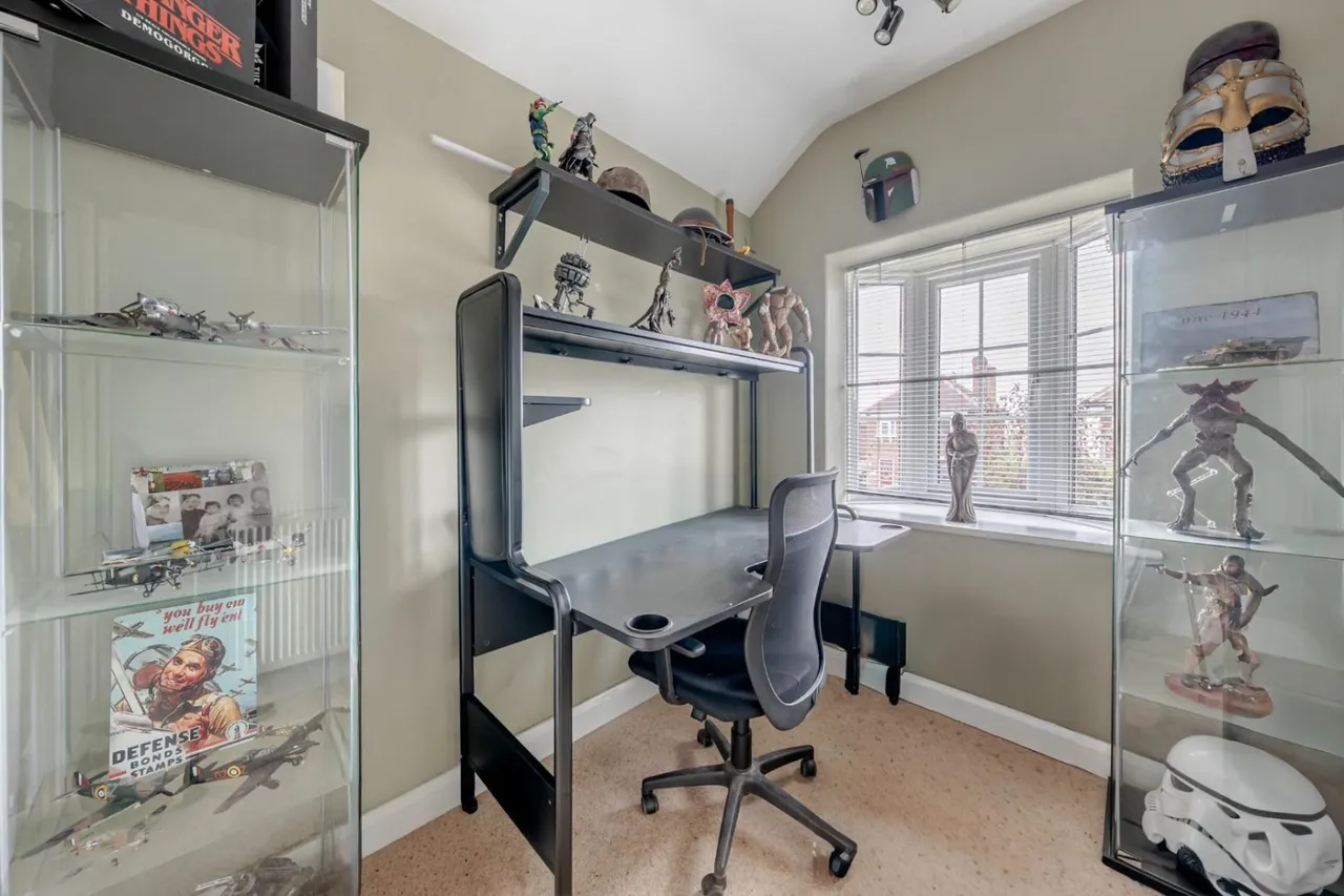 Marlborough Drive, Tadcaster, LS24, photo 12
