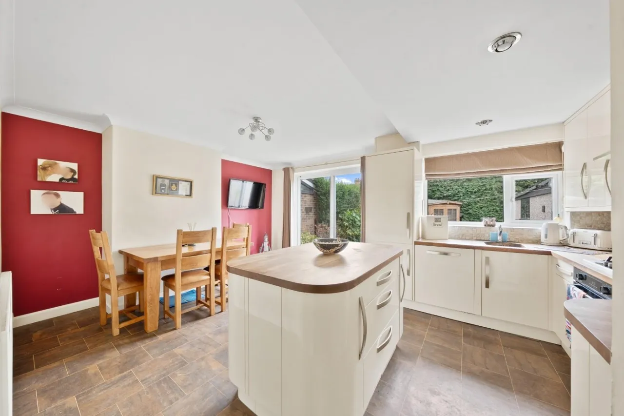 Marlborough Drive, Tadcaster, LS24, photo 6