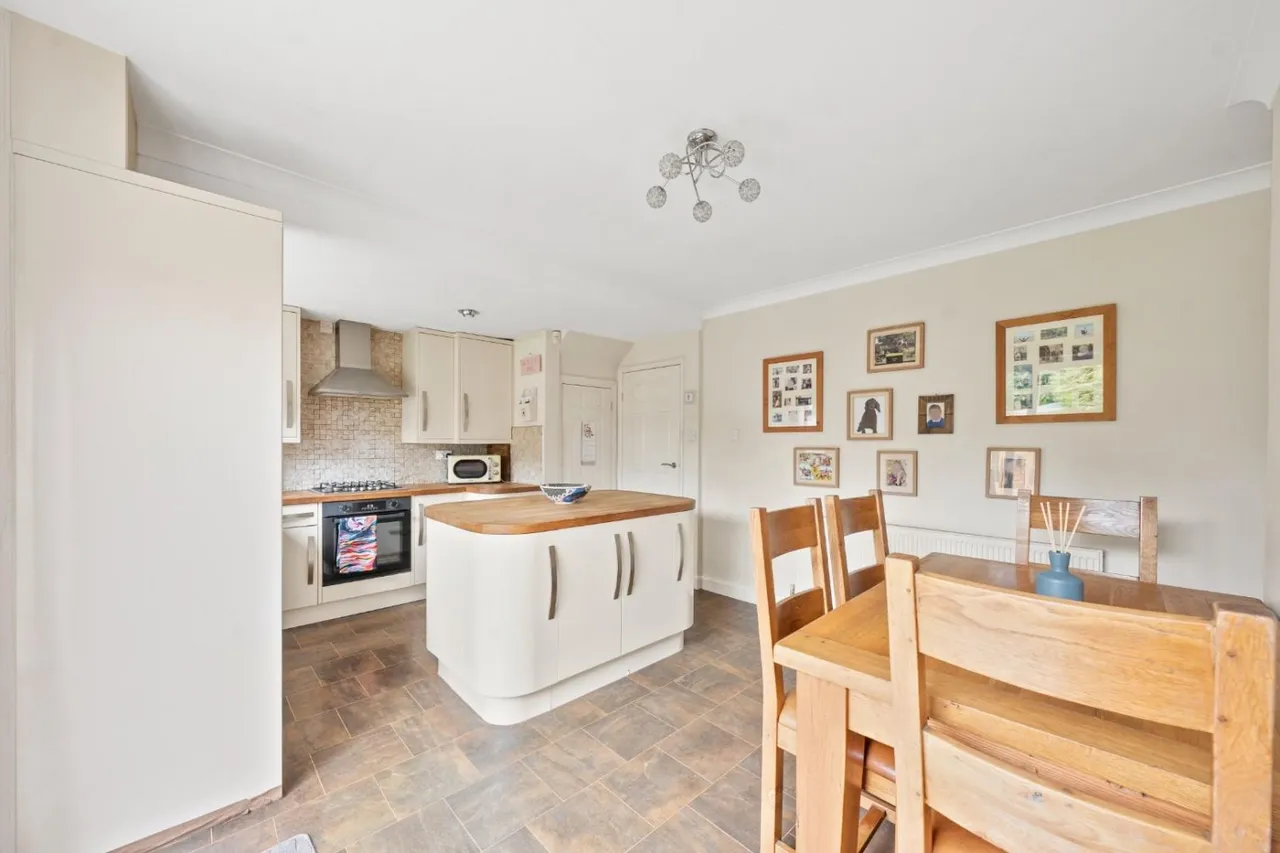 Marlborough Drive, Tadcaster, LS24, photo 7
