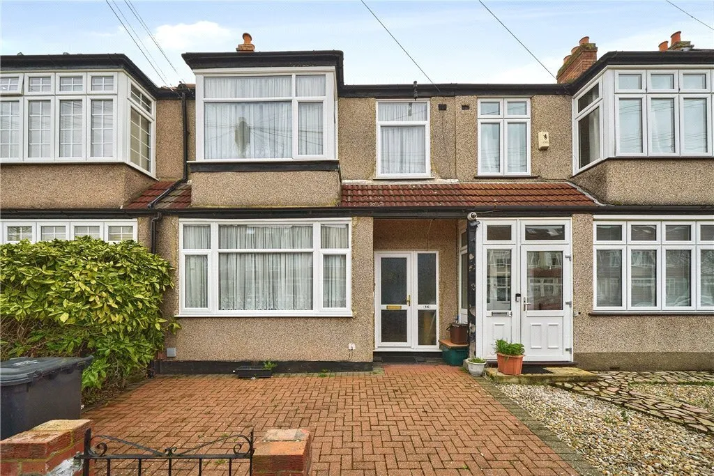 3 bed house for sale — Middle Way, London, SW16